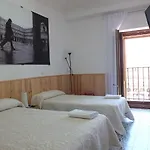 Angeles Plaza Πανσιόν Σαλαμάνκα