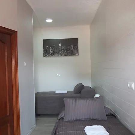 Angeles Plaza 2*