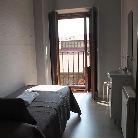 Angeles Plaza Guest house 2*