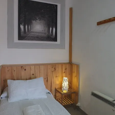 Angeles Plaza Guest house