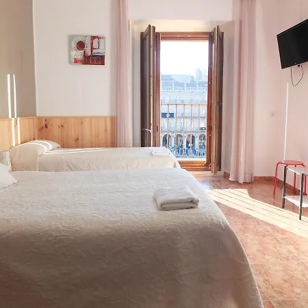 Angeles Plaza Guest house 2*