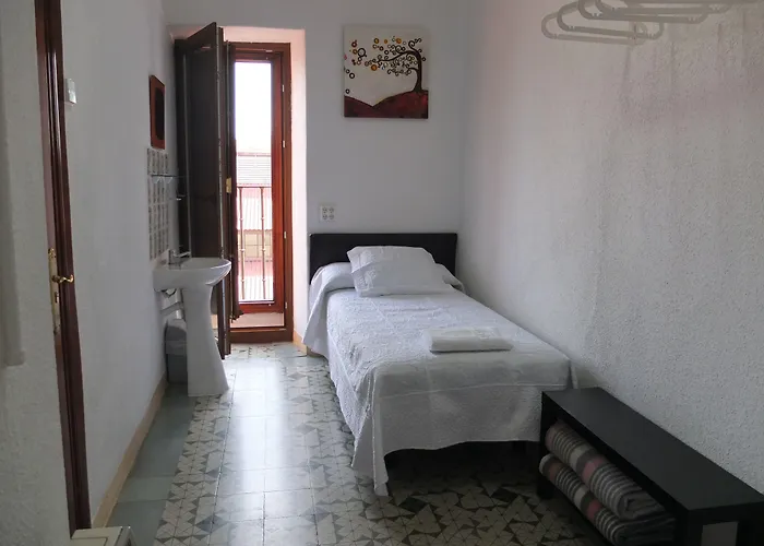 Angeles Plaza Pensionat 2*