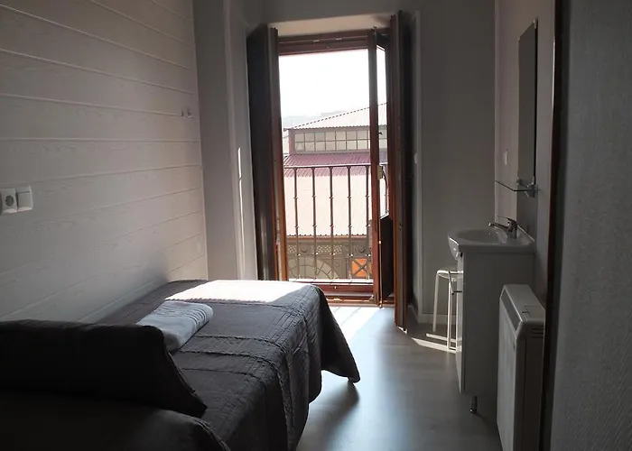 Angeles Plaza Maison d'hôtes 2*